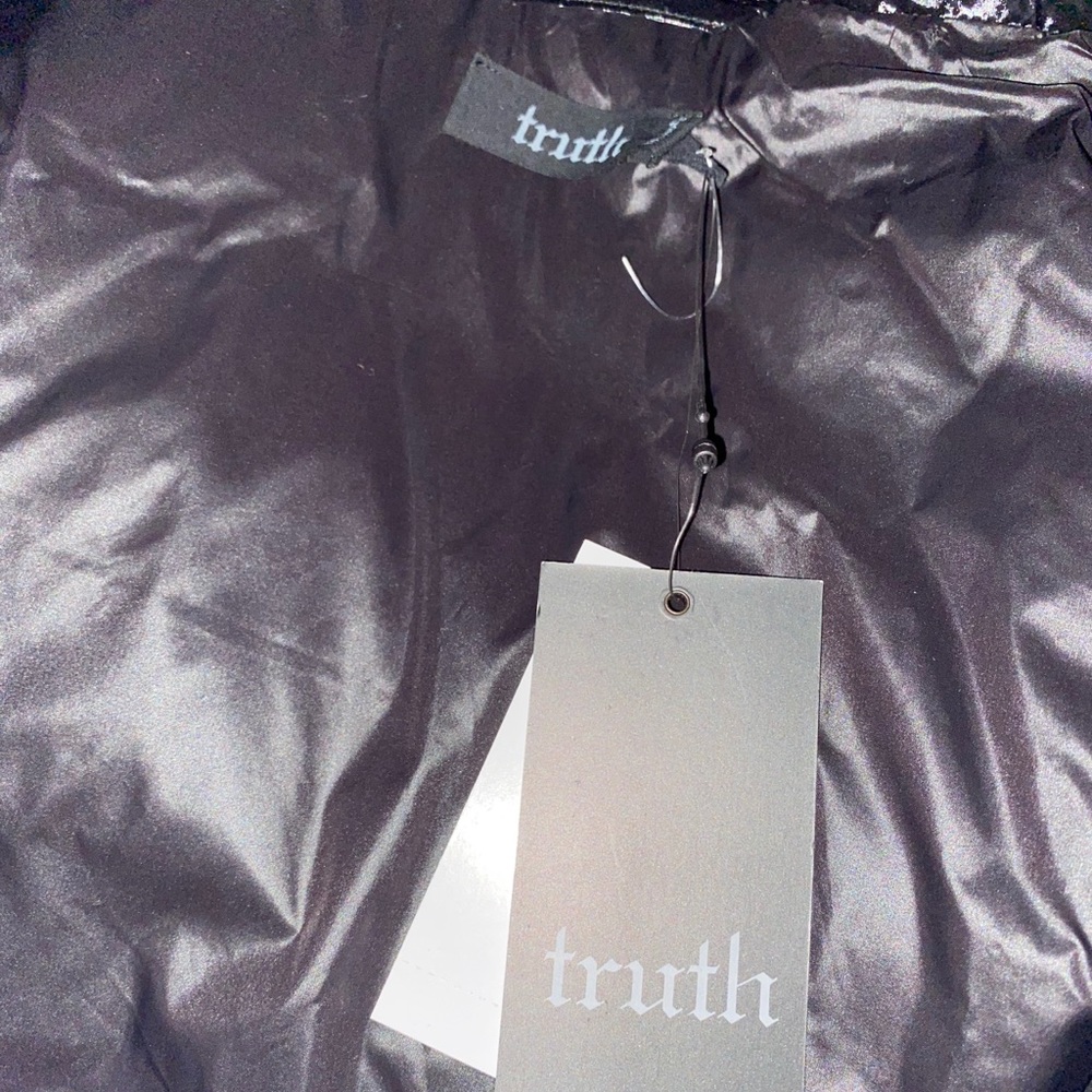 Brand New With Tags Black vest - Picture 4 of 4